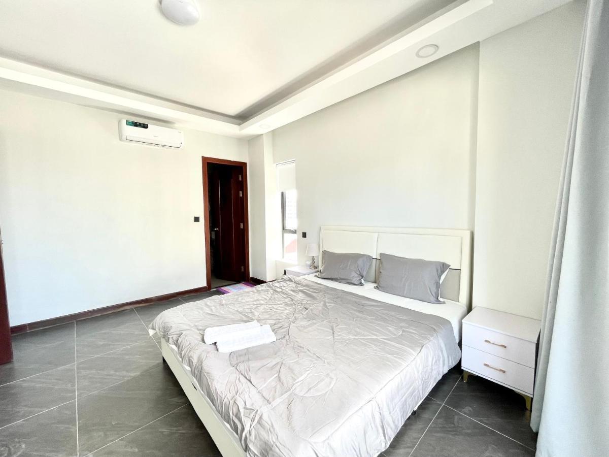 Skyview Residence & Apartments Sihanoukville Luaran gambar